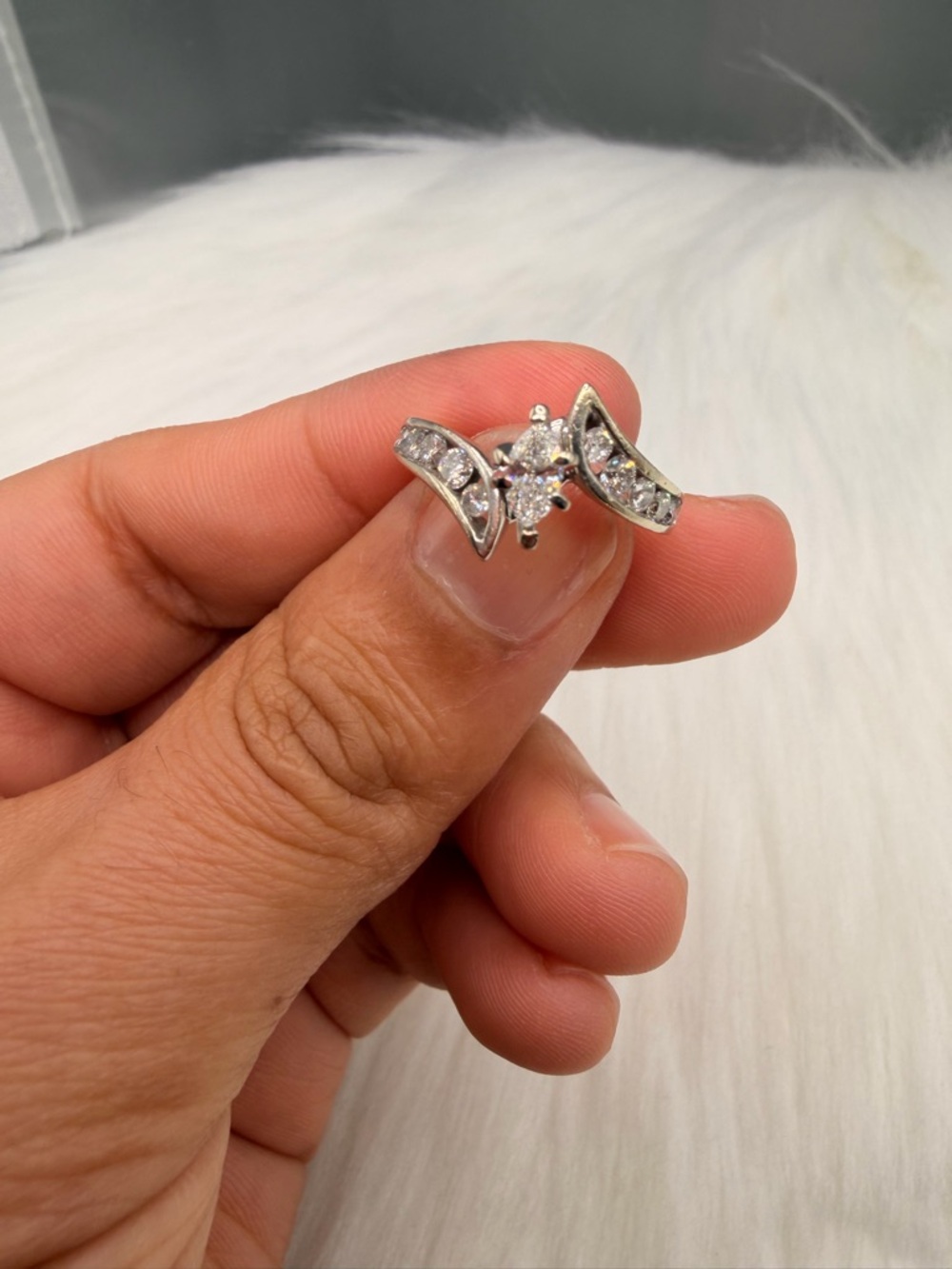 14k White Gold .75 Ctw Diamond Engagement Ring Size 5.75.